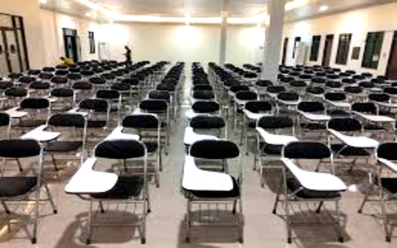 Kursi Sewa Terlengkap 2025 – Harga Murah & Siap Antar untuk Semua Acara